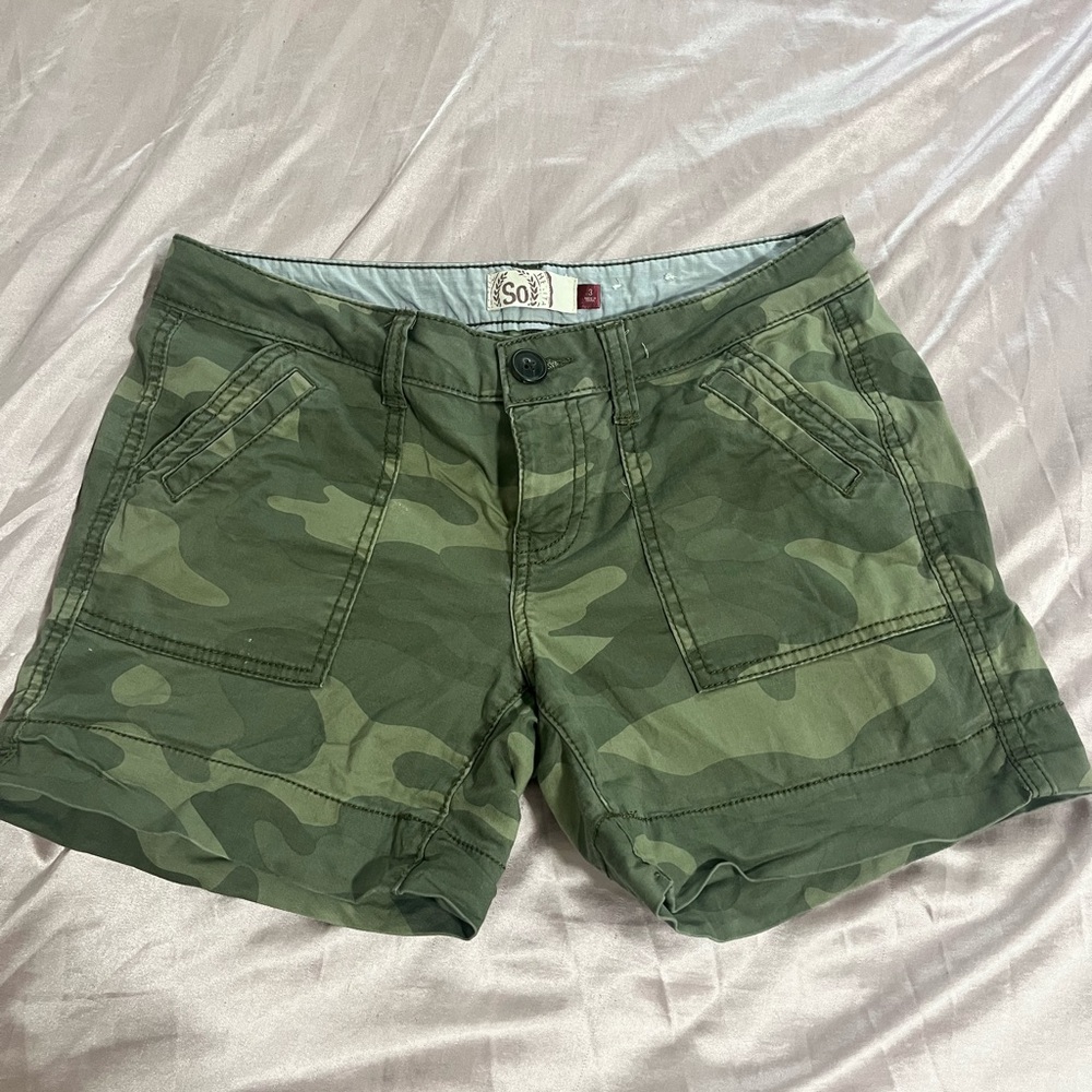 Shorts - Picture 1 of 3
